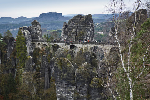 Deutschland, Sachsen, Sächsische Schweiz, Nationalpark Sächsische Schweiz, Basteibrücke, lizenzfreies Stockfoto