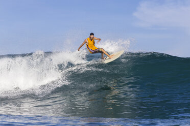 Indonesia, Bali, surfing man - KNTF000273