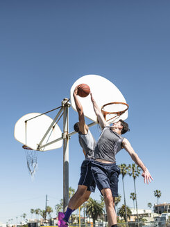 USA, Los Angeles, Basketballtraining - LEF000081