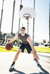 USA, Los Angeles, basketball training - LEF000089