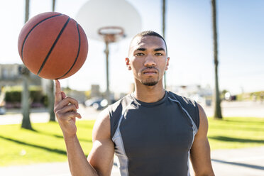 USA, Los Angeles, basketball training - LEF000091