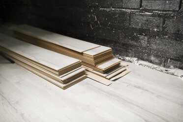 Laminate floor pieces - RAEF001058