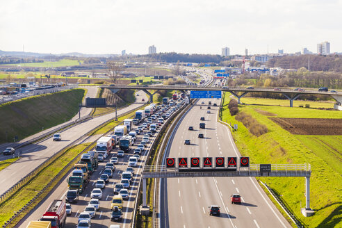 Germany, near Stuttgart, traffic jam on A 8 - WDF003588