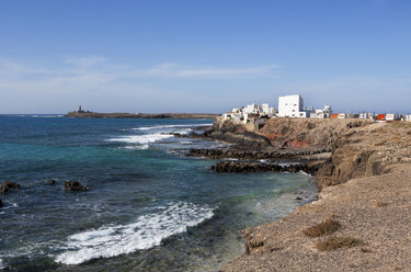 Spain, Canary Islands, Fuerteventura, El Puertito de la Cruz, Lighthouse at Punta de Jandia - WWF003959