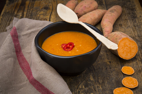 Bowl of sweet potato coconut soup - LVF004783