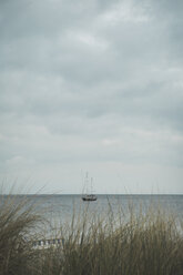 Germany, Timmendorf Beach, Baltic Sea, Sailing ship - ASCF000575