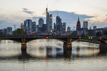 Germany, Hesse, Frankfurt, financial district at sunset, Tower 185, Commerzbank, HelaBa, Deutsche Bank and Ignatz-Bubis-Bridge - WGF000852