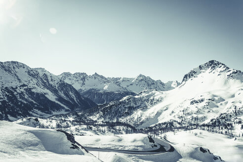 Italien, Poschiavo im Winter - DWIF000715