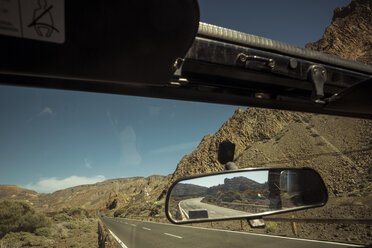 Spain, Tenerife, car at the roadside in El Teide region - SIPF000370