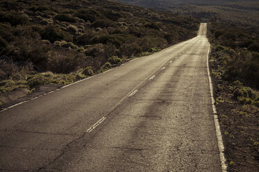 Spain, Tenerife, empty road in El Teide region - SIPF000379