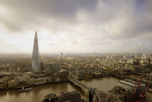 Großbritannien, London, Stadtbild mit Themse und The Shard - BRF001307