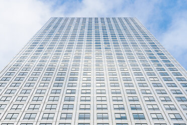 UK, London, Fassade eines Wolkenkratzers - BRF001315