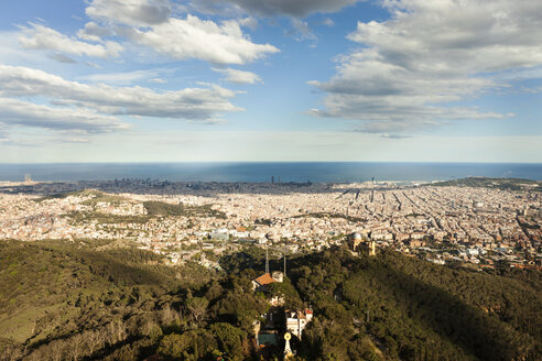 Spanien, Barcelona, Blick auf die Stadt - VABF000473