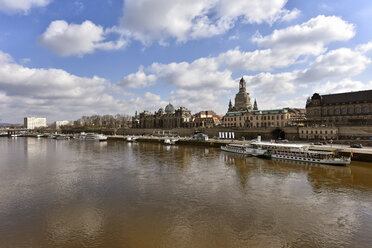 Deutschland, Sachsen, Dresden, Altstadt und Elbe - FD000159