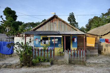 Brazil, Para, Itaituba, Pimental, wooden hut - FLKF000696