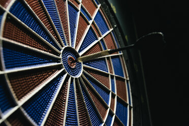 60,434 Darts Stock Photos, High-Res Pictures, and Images - Getty