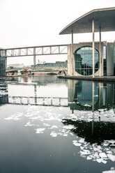 Gremany, Berlin, Marie-Eisabeth-Lüders-Gebäude im Winter - PUF000504