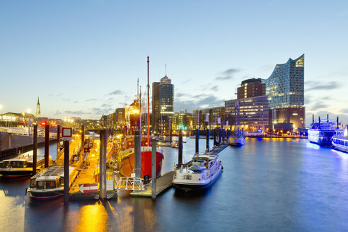 Germany, Hamburg, Niederhafen in the evening - MSF004760