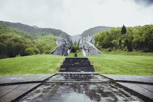 Bosnien und Herzegowina, Tjentiste, Denkmal, Tal der Helden, Schlacht von Sutjeska - ZEDF000112