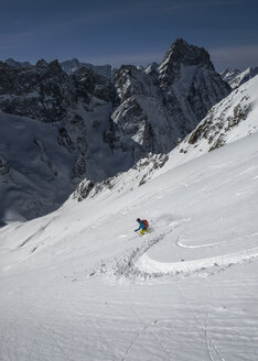 Frankreich, Isere, Les Deux Alps, Vallon du Selle, Skifahren abseits der Pisten - ALRF000442