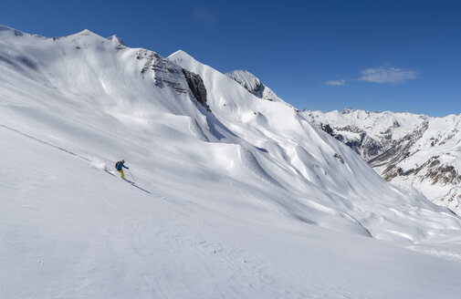 France, Hautes Alpes, Ecrins National Park, Prapic, Mourre Froid, Ski mountaineering - ALRF000459
