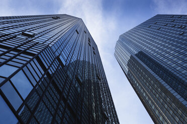 Germany, Frankfurt, facades of Deutsche Bank skyscrapers - FCF000925