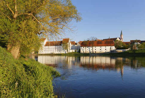 Germany, Bavaria, Lower Bavaria, Straubing, ducal palace with Salzstadel, Danube river - SIEF007020