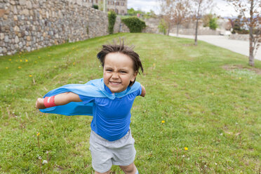 Little big hero posing on meadow - VABF000493