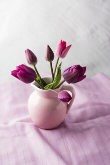 Gefäß mit rosa Tulpen - MYF001490