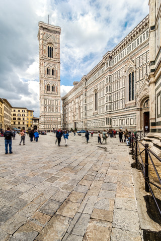 Italien, Toskana, Florenz, Basilica di Santa Maria del Fiore und Campanile di Giotto, lizenzfreies Stockfoto