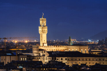 Italien, Toskana, Florenz, Altstadt, Palazzo Vecchio bei Nacht - CSTF001093