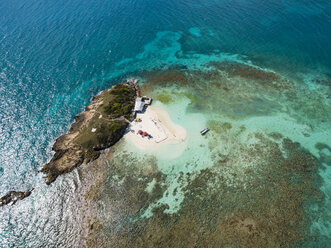 West Indies, Antigua and Barbuda, Antigua, Prickly Pear Island, beach - AMF004931