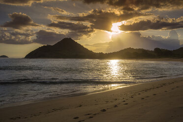 Indonesia, Coastline of Sumbawa island at sunset - KNTF000284