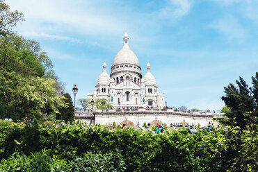 Frankreich, Paris, Blick auf Sacre-Coeur am Montmartre - GEMF000908