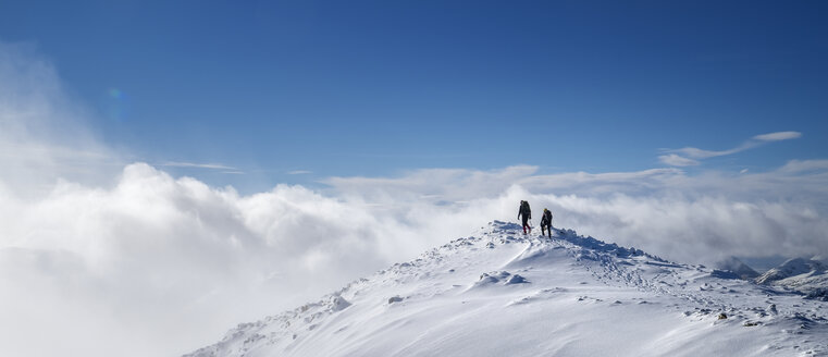 Schottland, Glencoe, Stob Dearg, Bergsteigen im Winter - ALRF000491