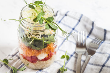 Rainbow salad in a jar, quinoa, tomatoes, mozzarella, spinach, pea sprouts - SBDF002914