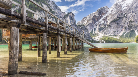 Italy, South Tyrol, Dolomites, Fanes-Sennes-Prags Nature Park, Lake Prags with Seekofel, boathouse stock photo