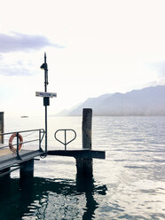 Italy, Lake Garda, Malcesine, jetty - LVF004921