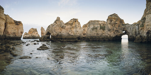 Portugal, Lagos, Archs and cliffs on Ponta da Piedade - EPF000098