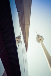 Deutschland, Berlin, Fernsehturm - CMF000462