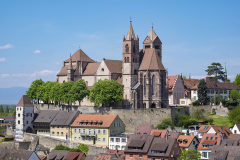 Germany, Baden-Wuerttemberg, Breisach, Old town, View to Breisach Minster stock photo