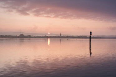 Germany, Constance district, Lake Constance, View to Radolfzell lakeshore at sunrise - ELF001770