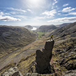 England, Cumbria, Lake District, Wasdale Valley, Wastwater, Great Gable, Napes Needle, climbers - ALRF000562