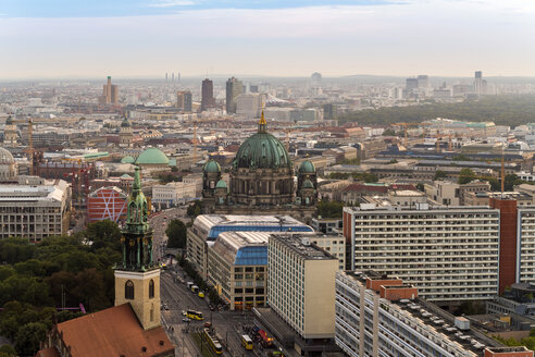 Deutschland, Berlin, Stadtansicht mit Berliner Dom - TAMF000515