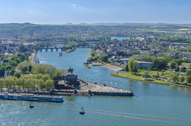 Deutschland, Koblenz, Blick auf das Deutsche Eck - MHF000395