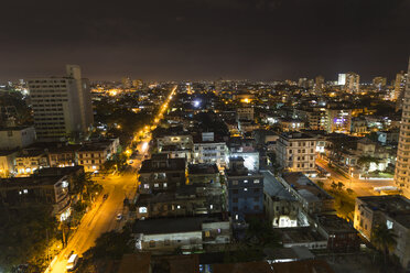 Kuba, Havanna, Stadtbild bei Nacht - MABF000369