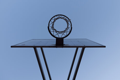 Basketball hoop, low angle view - SKAF000020