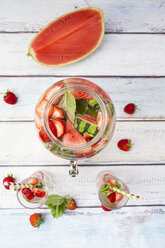 Detox water, infused water, watermelon, strawberry and mint - LVF005001