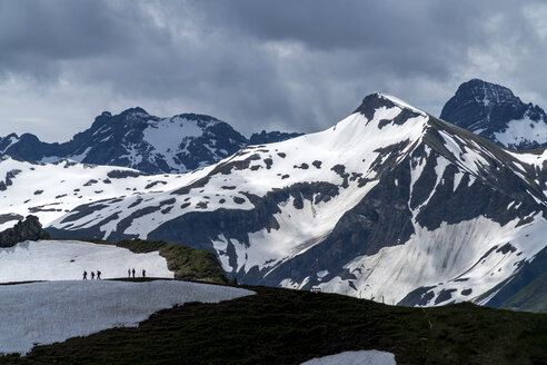 Germany, hiking group in the Allgaeu Alps near Oberstdorf - PCF000252