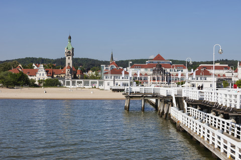 Polen, Pommern, Kurort Sopot an der Ostsee, Blick von der Seebrücke, Strand, lizenzfreies Stockfoto